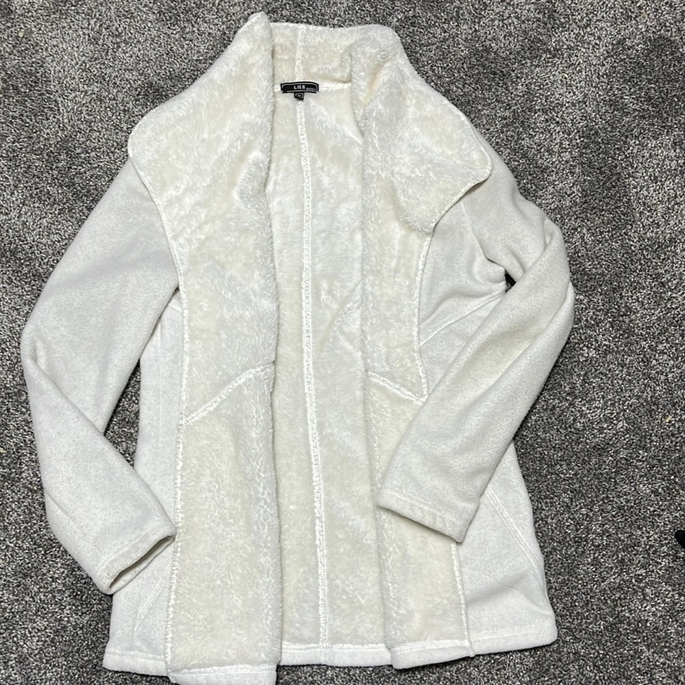 Lieb Basics Cardigan/ light sweater size Small